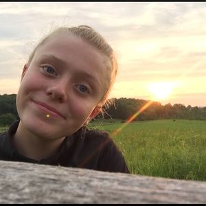 Meet your Posher, Ava
